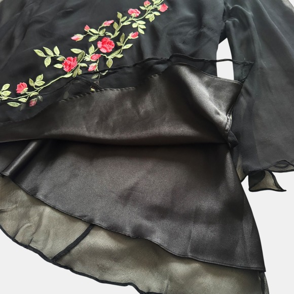 Anne Carson Black 100% Silk Embroidered Rose top XL Whimsigoth Y2K Dark Romance - Picture 10 of 10